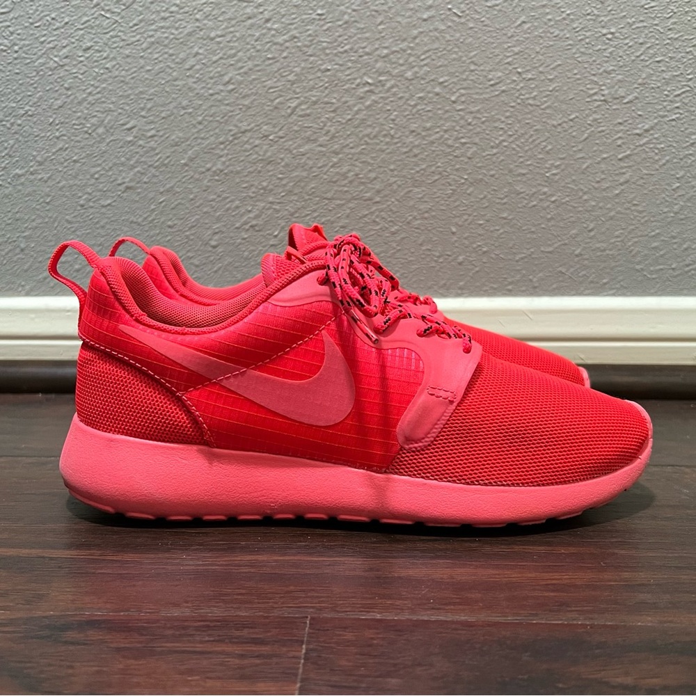 Nike Roshe Run Hyperfuse Laser Crimson (GS) Sneakers